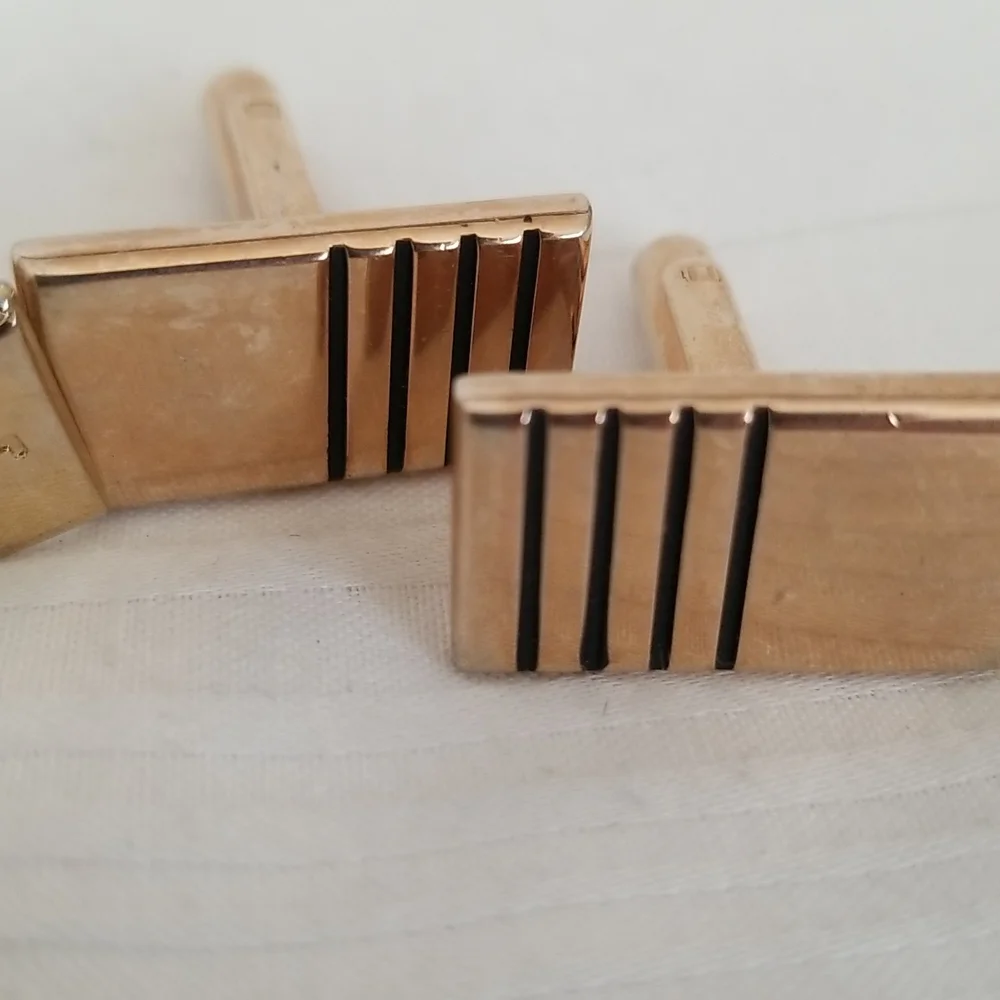 Vintage Gold Cuff Links Set
